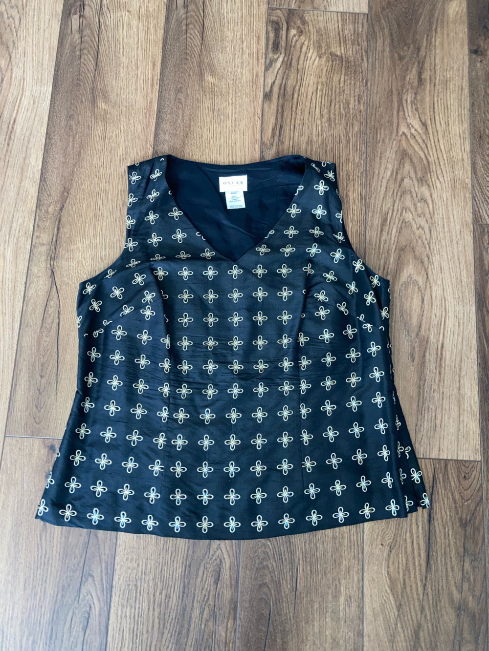 Oscar by Oscar de la renta women’s Black embroidered top size 14w